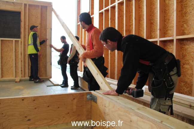 7 jours pour construire et agrandir en ossature bois (photos)